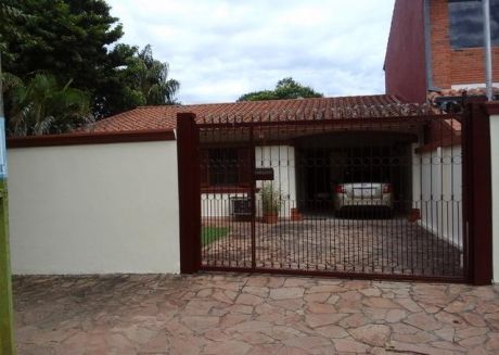 Una Casa En Lambare A Dos Cdras Del Shopping Lambare
