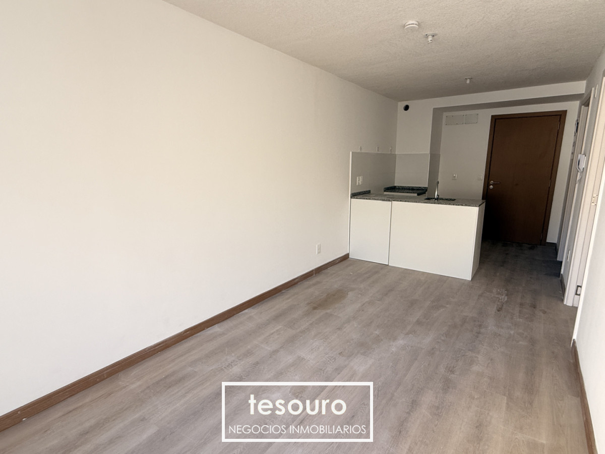 Alquiler de apartamento 1 dormitorio en Tres Cruces. · Foto 8