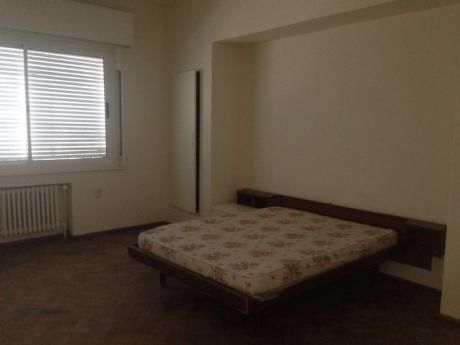 Casa En Venta 5 Dormitorios O Mas