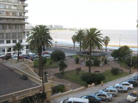 Apartamento En Venta 4 Dormitorios