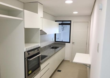 Vendo Hermoso Departamento Sobre Avda. Santísima Trinidad - 3 Dormitorios