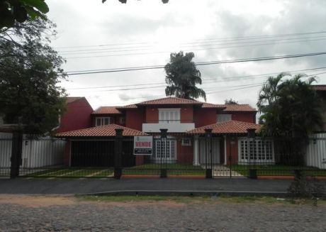 Hermosa Casa En San Vicente - Asunción