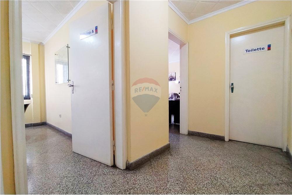 Edificio - Venta - La Encarnación, Paraguay — foto 3
