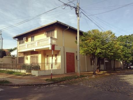 Vendo Casa En Esquina!! Barrio Herrera