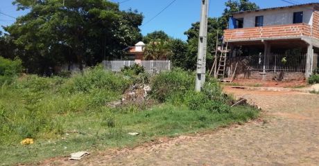 Oferto Terreno 15x24 En Fndo De La Mora Zona Sur