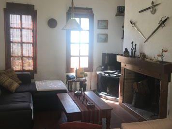 Hermosa Casa Esquina En Las Toscas De 2 Dormitorios Con Piscina