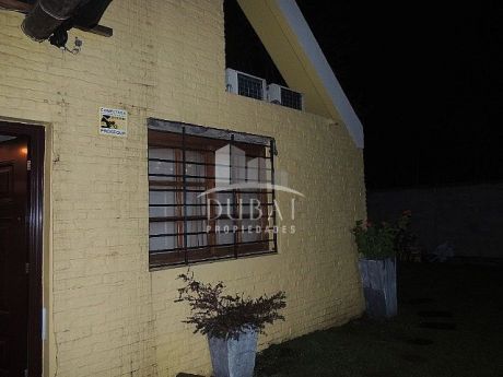 Casas En Parque De Solymar