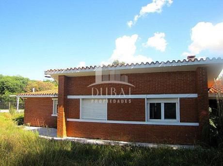Casas En Parque De Solymar