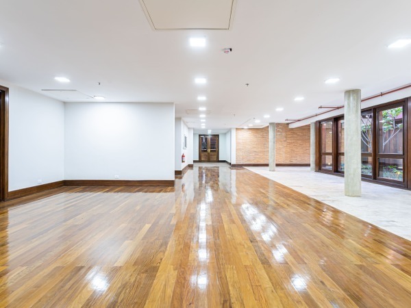 ALQUILER GRAN OFICINA CORPORATIVA EN ZONA SAN ROQUE — foto 2