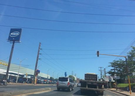 Oferto Hermoso Lotede 18 X 22 M2 C/u En Fndo De La Mora