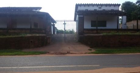 Vendo Casa Sobre Asfalto De 720 M2.