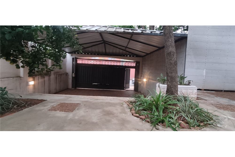 Chalet-alquiler-tte. Oscar Saguier, Vista Alegre, Asunción — foto 3