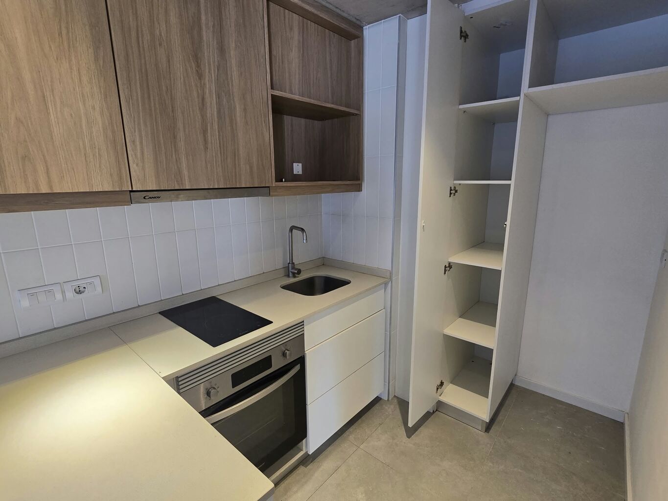 Alquiler apartamento de 1 dormitorio con balcón – Próximo a Plaza Indep. · Foto 7