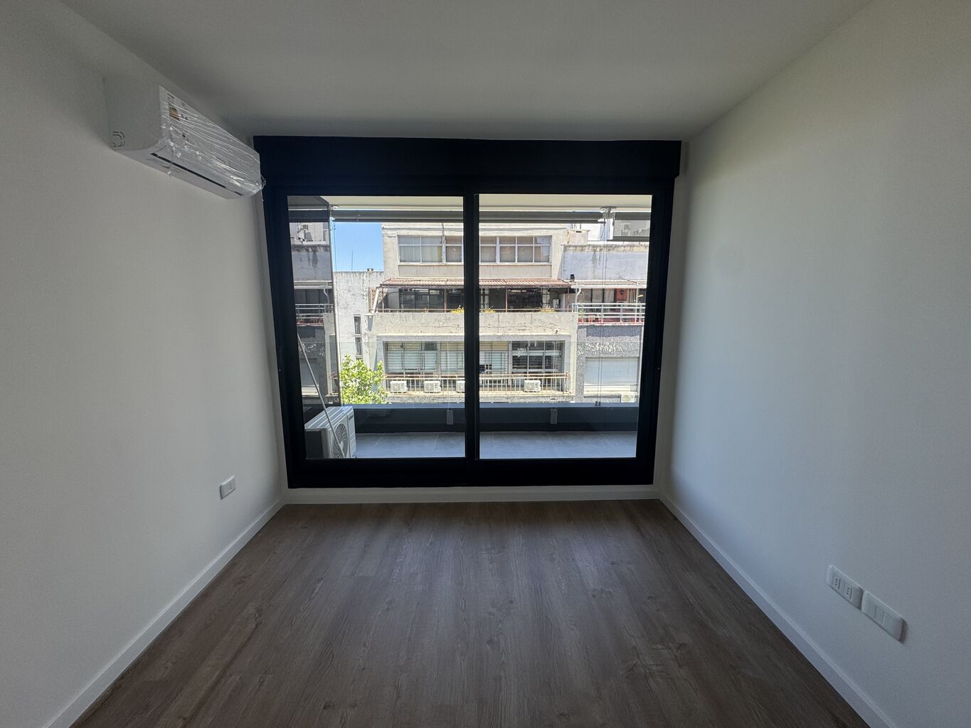 AVITA ZERO, A estrenar, excelente opción! · Foto 10