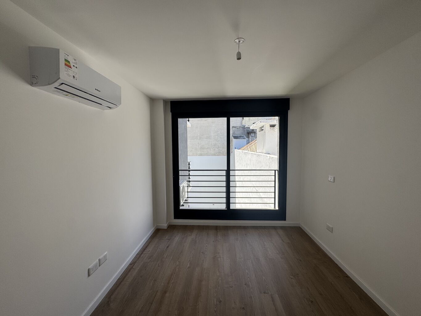 AVITA ZERO, A estrenar, excelente opción! · Foto 9