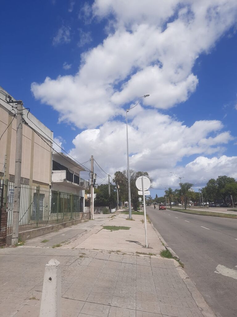 Local industrial dos niveles a dos frentes. · Foto 6