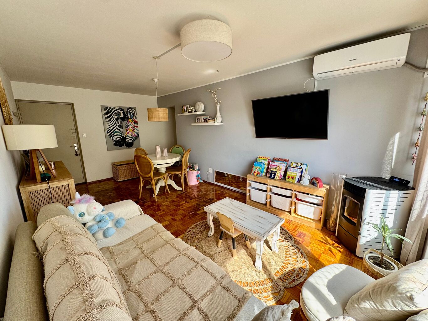Excelente apartamento, actualizado, luminoso y en gran ubicacion.