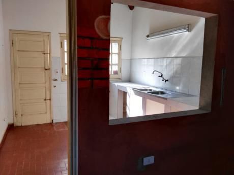 Alquilo Casa De 2 Dormitorios En Fernando De La Mora Zona Norte Detras De Dylan