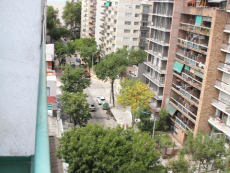 Muy Lindo Apto.en El Corazón De Pocitos