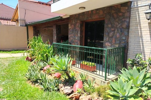 Vendo casa de 5 habitaciones en Asunción Barrio Nazareth — foto 2