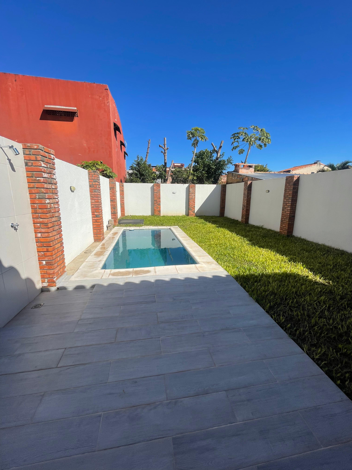 ???? DÚPLEX EN ALQUILER – LUQUE, CUARTO BARRIO — foto 3