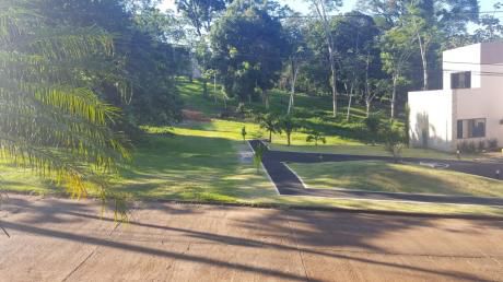 Vendo 4 Terrenos Juntos En El Paraná Country Club De Hernandarias