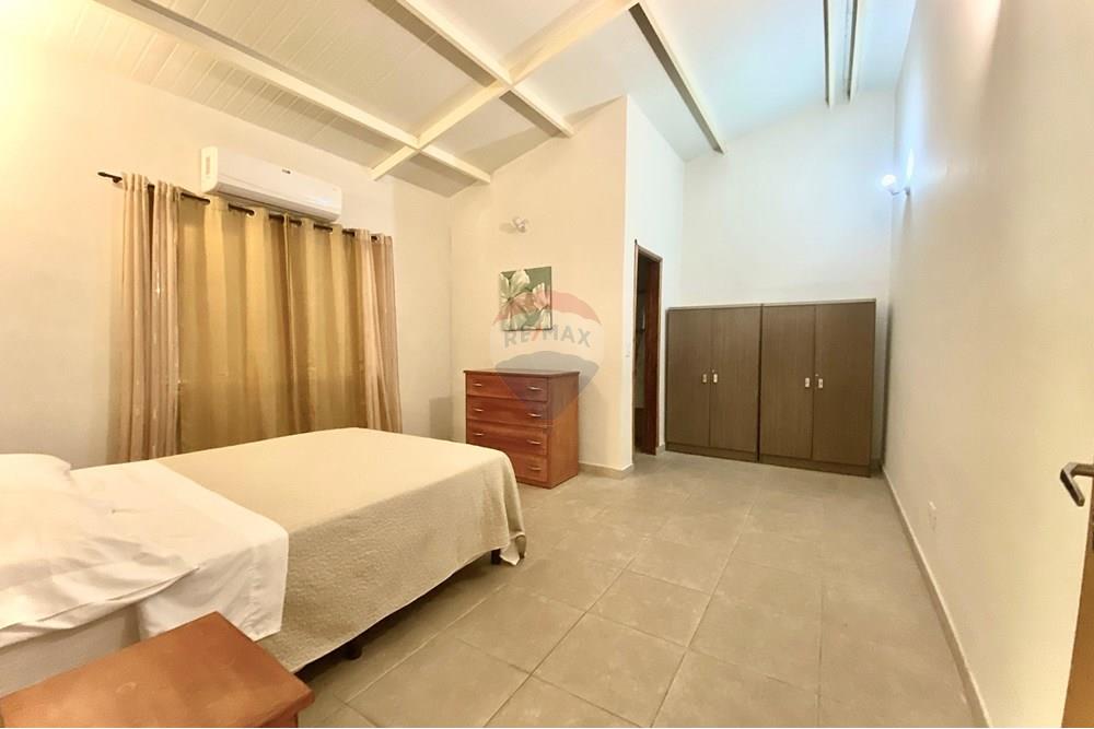 Casa - Venta - San Bernardino, Paraguay — foto 2