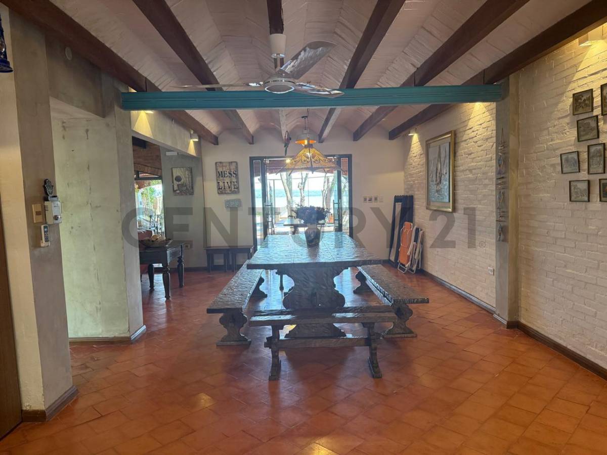 En venta propiedad en Sanber frente al Lago con playa y muelle propio — foto 3