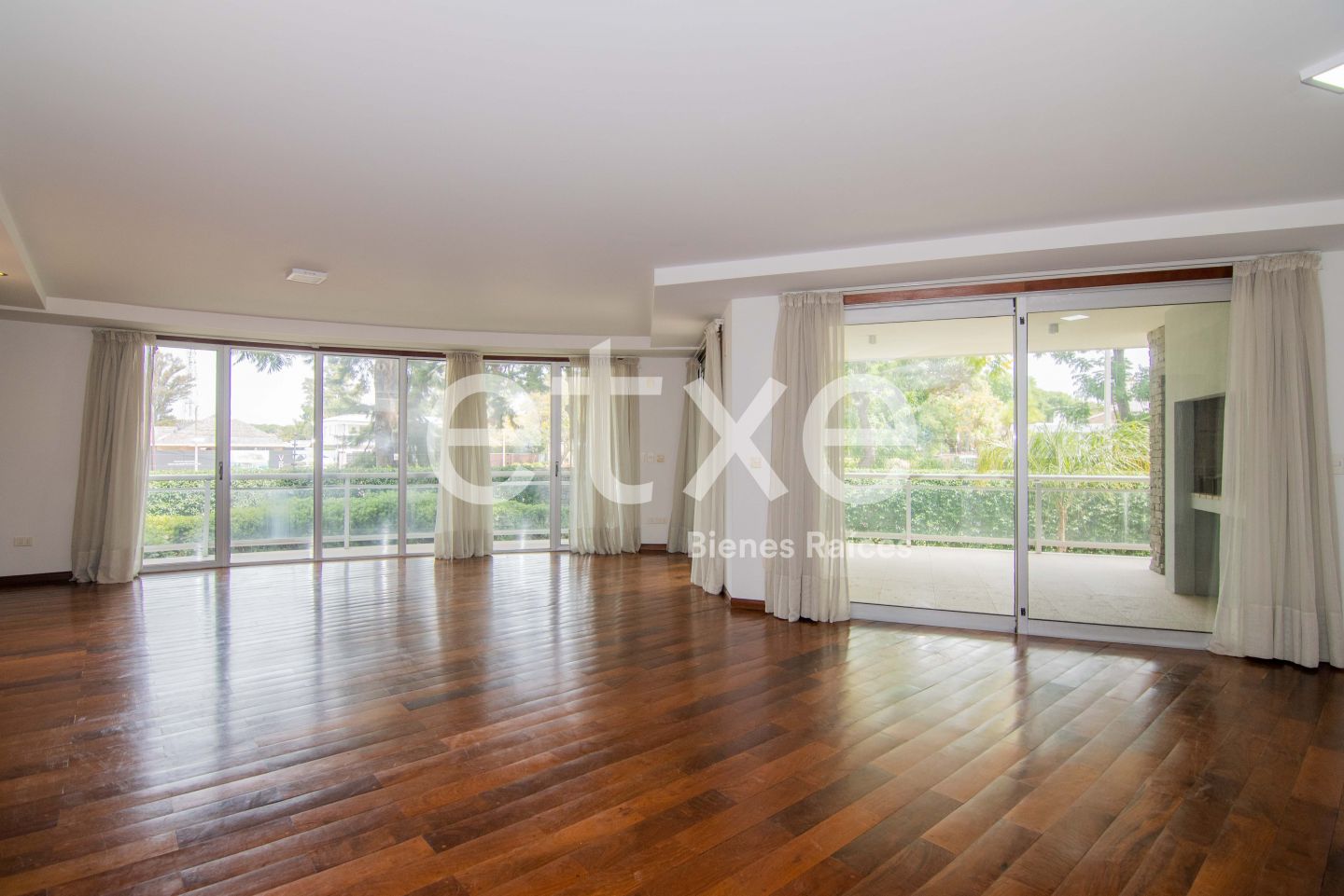 Apartamento Alquiler Carrasco Plaza Harwood · Foto 2
