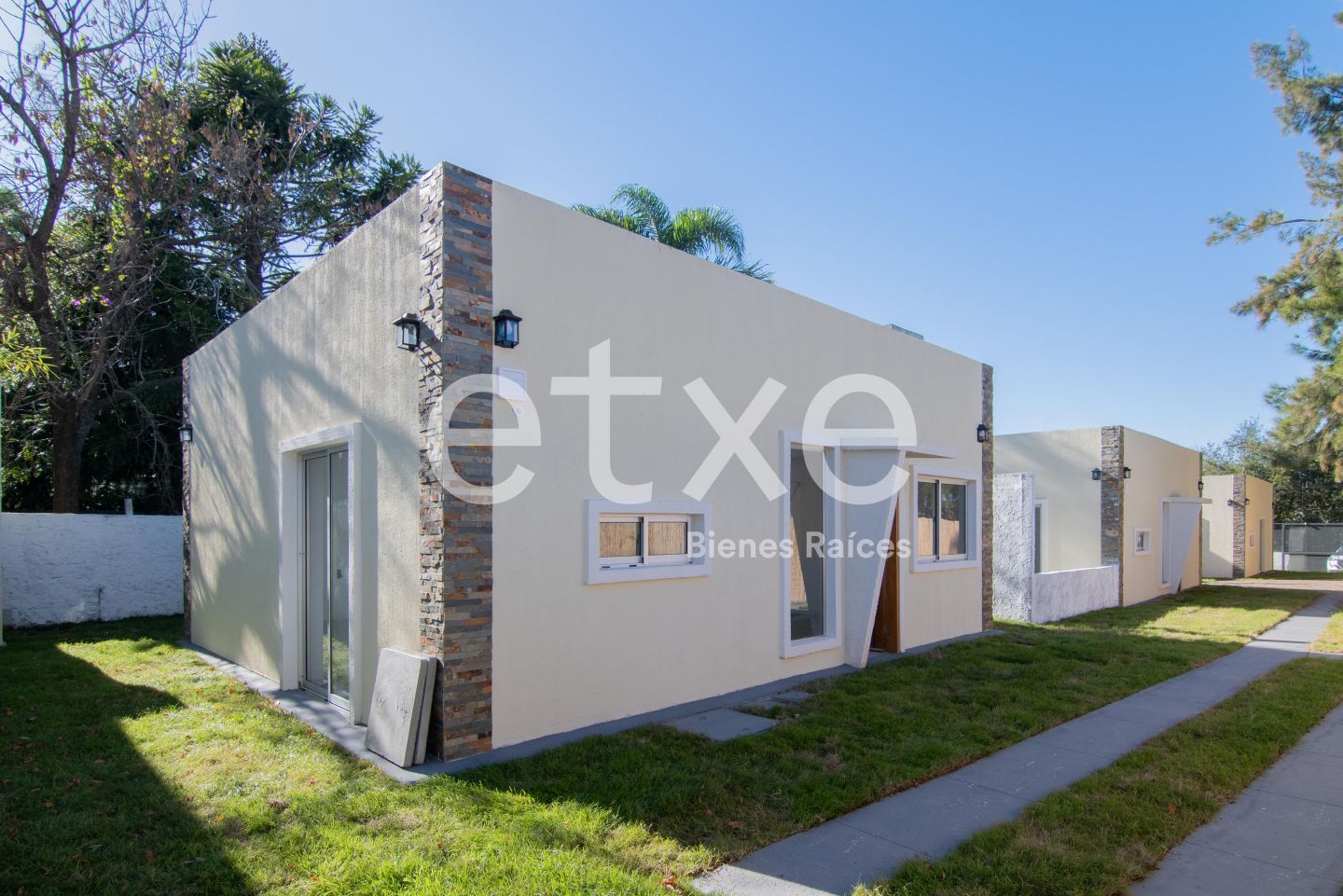 Casa en Alquiler en Complejo Lagomar · Foto 1