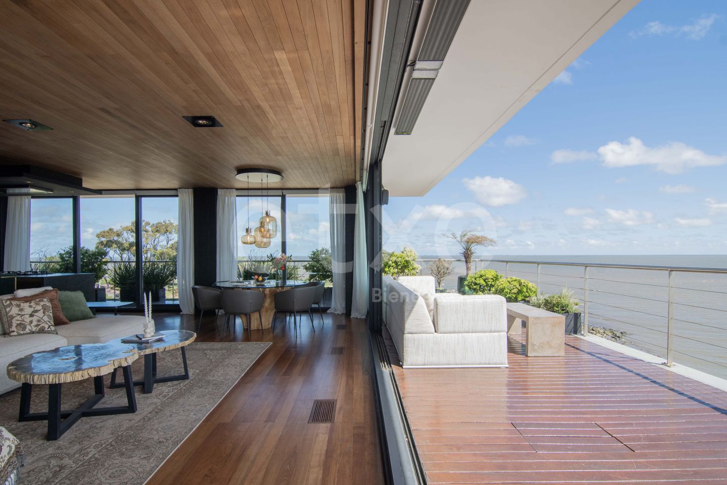 Alquiler de Apartamento Penthouse Dúplex Rambla Punta Gorda - Detalle