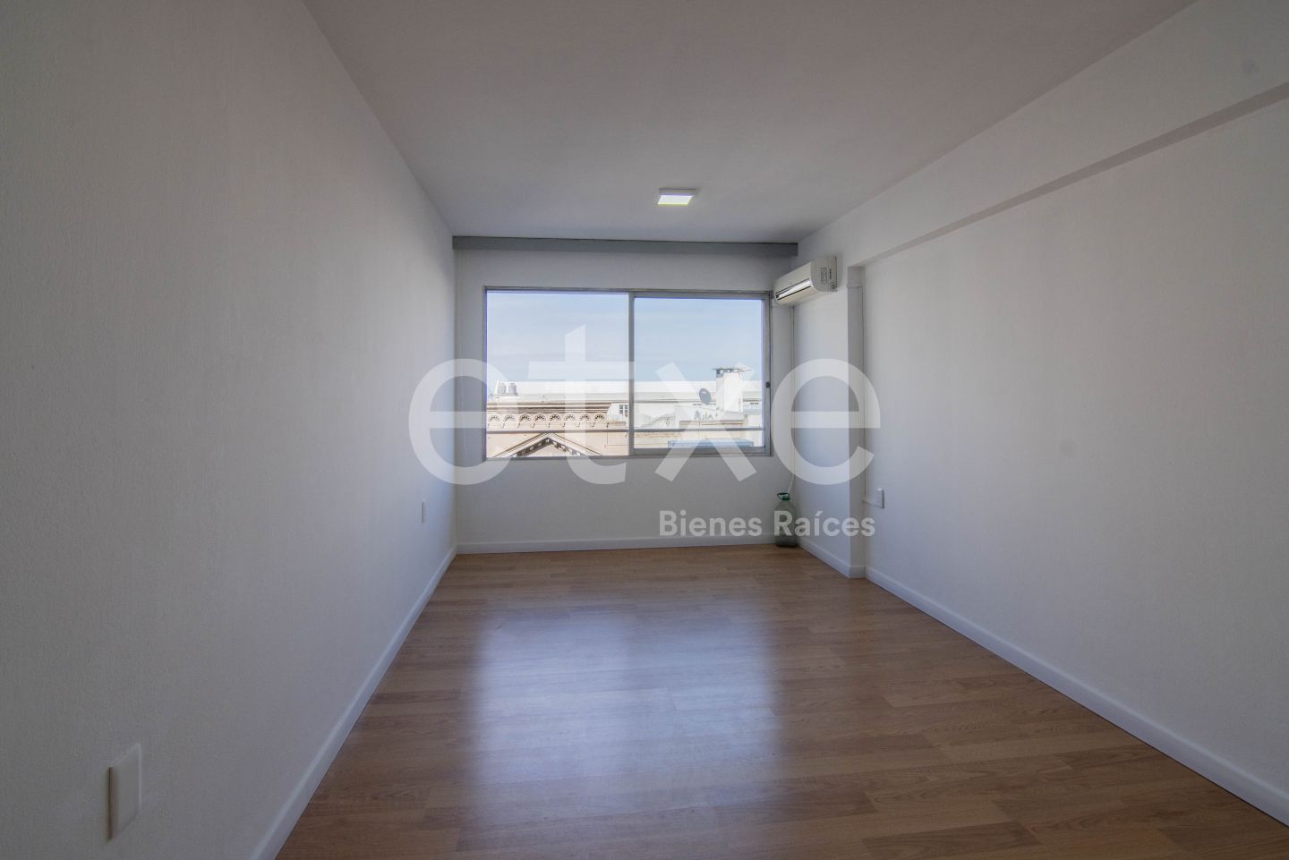Departamento en alquiler de 3 ambientes en Centro