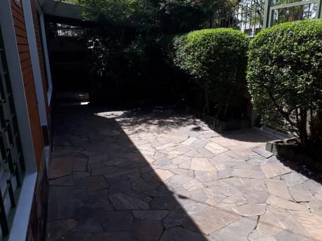 Padron Unico Con Garage Y Jardin