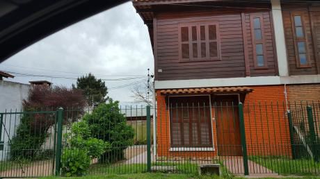 Casa Tipo Duplex En Salinas, Canelones