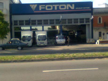 Bvar Artigas Y Gral Flores 1000m2