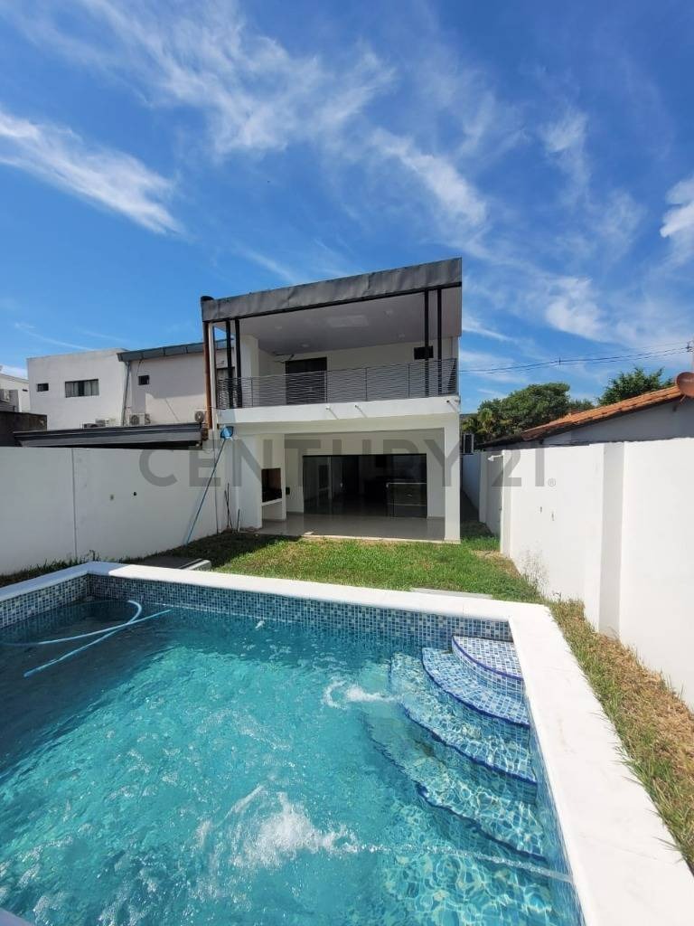AMPLIO DUPLEX EN ALQUILER– ZONA RAKIURA, LUQUE — foto 2