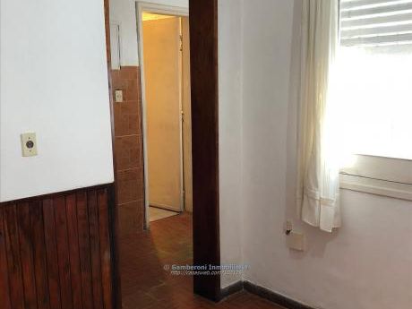 Apartamentos En La Comercial