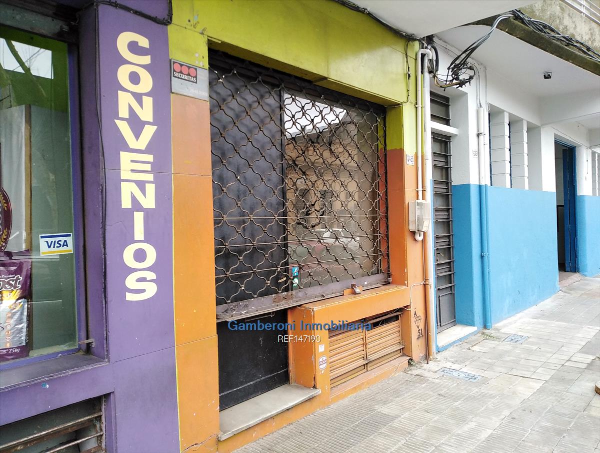 traspaso de alquiler. Local Comercial en Goes Calles Jose L Terra y Dgo. Aramburú.