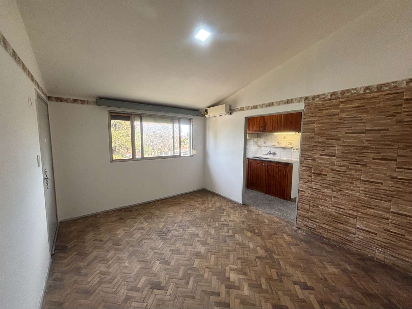 Apartamento en Lezica en alquiler. Tres dormitorios
