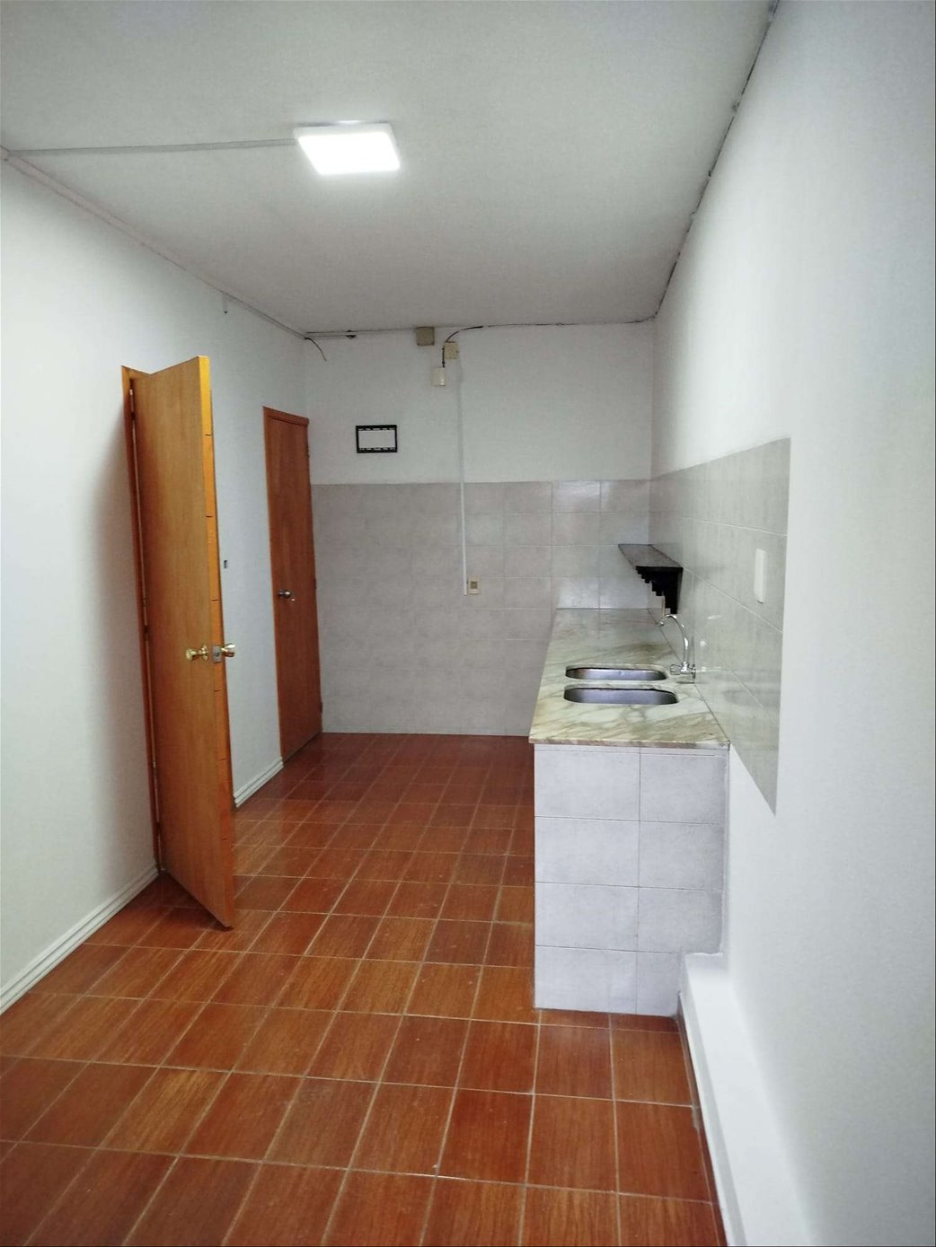 APARTAMENTO DE 5 DORMITORIOS EN CENTRO DE LAS PIEDRAS · Foto 2