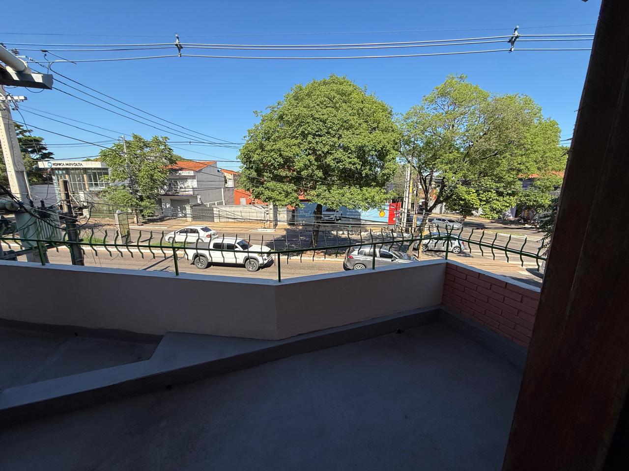 Alquilo Local Comercial sobre Av. Fdo. de la Mora — foto 2