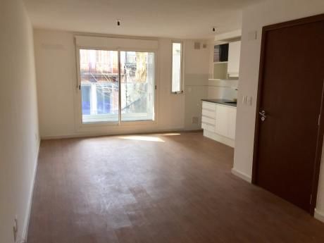 Venta Apto 2 Dorm. Gran Patio A Estrenar, Cordón