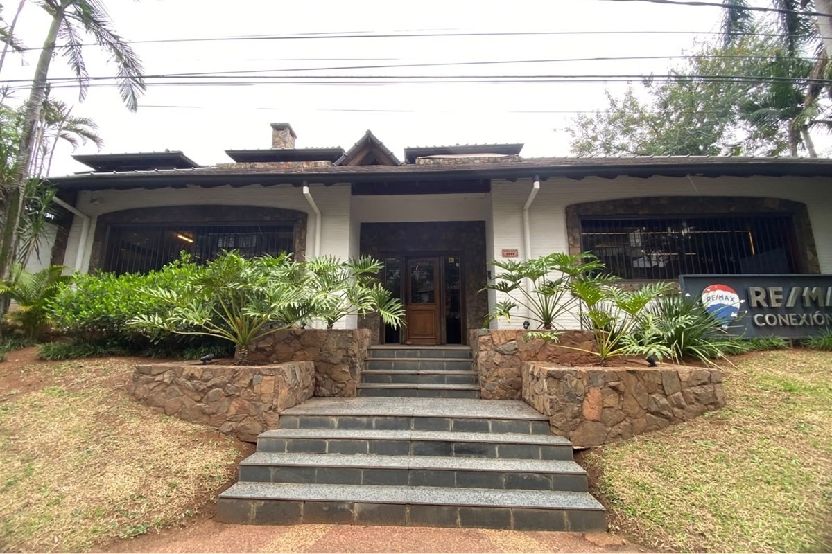 Casa en alquiler en Ycuá Satí