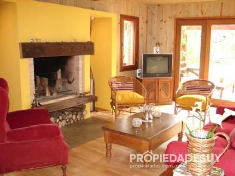 Casa En Alquiler De 3 Dormitorios - 3 Baños En Punta Del Este