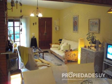 Casa En Venta De 2 Dormitorios - 2 Baños En Balneario Buenos Aires