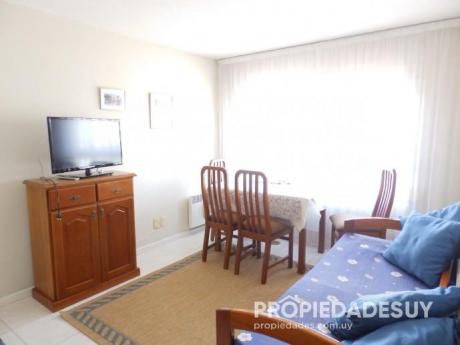 Departamento En Alquiler De 1 Dormitorio - 1 Baños En Punta Del Este