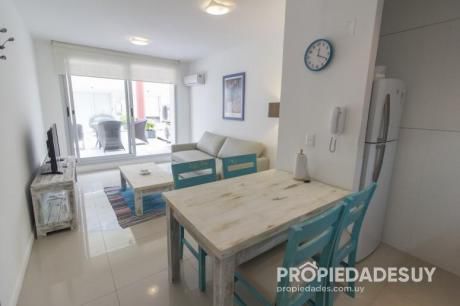 Departamento En Alquiler De 1 Dormitorio - 1 Baños En Punta Del Este