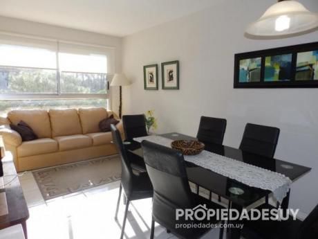 Departamento En Alquiler De 2 Dormitorios - 1 Baños En Punta Del Este