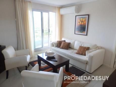 Pni - Departamento En Alquiler De 2 Dormitorios - 2 Baños En Punta Del Este