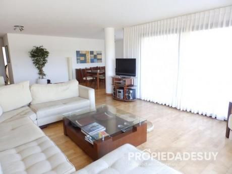Pni - Departamento En Alquiler De 3 Dormitorios Y Dep. Servicio - 4 Baños En Punta Del Este